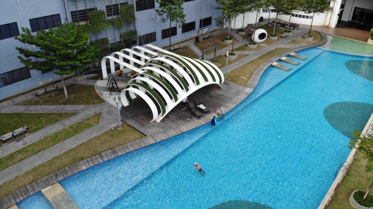 No.7 The Zebra @ Puchong Skypod Residence Екстериор снимка